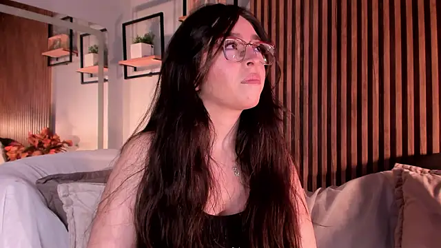 Eva Macalliter online show from 07-29-26, 11:25