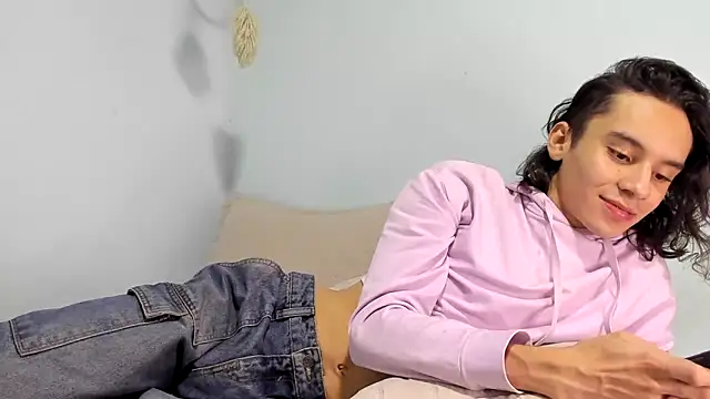 imcoltonalvin online show from 01-24-25, 02:39