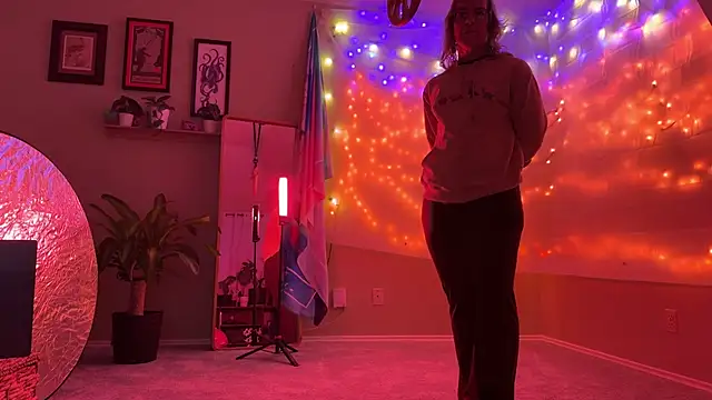 Linzy 19 online show from 02-24-26, 05:38