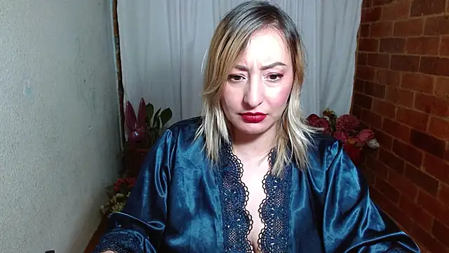 Snapshot of rashellroses22 chatting on 12-11-24, 10:27 rashellroses22 online show from 12-11-24, 10:27