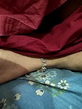 COUPLLE VILLAGE online show from 02-13-26, 09:11