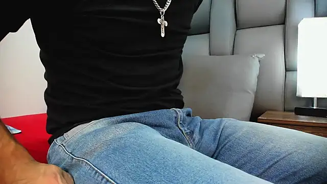 Thiagogomez online show from 04-11-26, 07:07