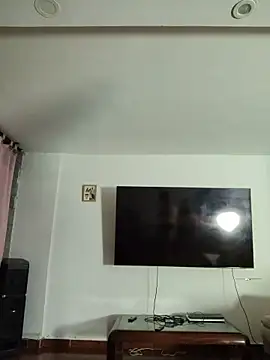Snapshot of Briiiaa chatting on 05-23-26, 03:01 Briiiaa online show from 05-23-26, 03:01