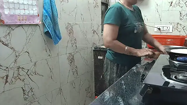 bhabhisexxy 880 online show from 10-12-25, 03:05