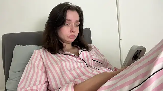  liatris  online show from 01-04-25, 03:17