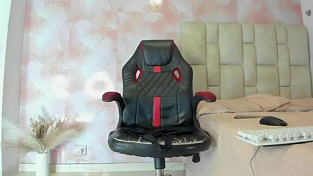 aida rose  online show from 03-10-25, 03:30