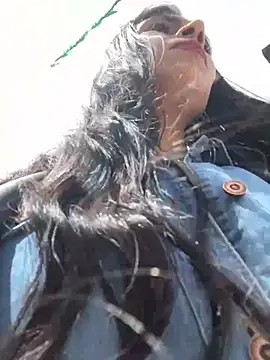 Astrid-- online show from 04-10-26, 03:17