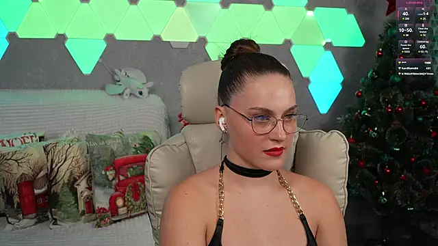 Snapshot of HarleyDeess chatting on 12-06-24, 03:30 HarleyDeess online show from 12-06-24, 03:30