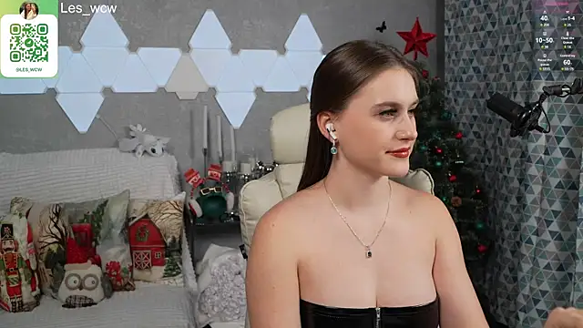 Snapshot of HarleyDeess chatting on 01-17-25, 03:23 HarleyDeess online show from 01-17-25, 03:23