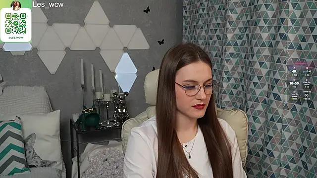 Snapshot of HarleyDeess chatting on 03-11-25, 08:09 HarleyDeess online show from 03-11-25, 08:09