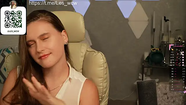 HarleyDeess online show from 10-28-25, 09:28