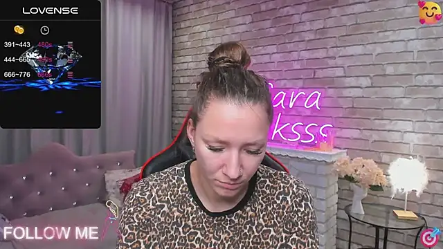 SarahCoksss online show from 02-04-25, 12:29