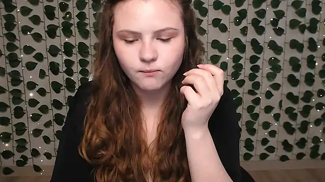 IxxiLiana online show from 01-25-25, 04:02