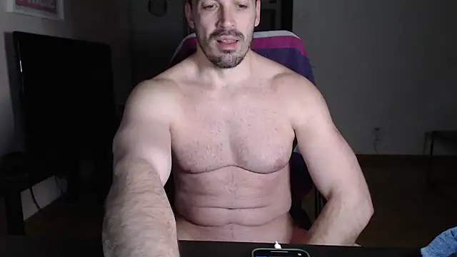 Snapshot of Hammer_Top chatting on 02-14-25, 03:05 Hammer Top online show from 02-14-25, 03:05