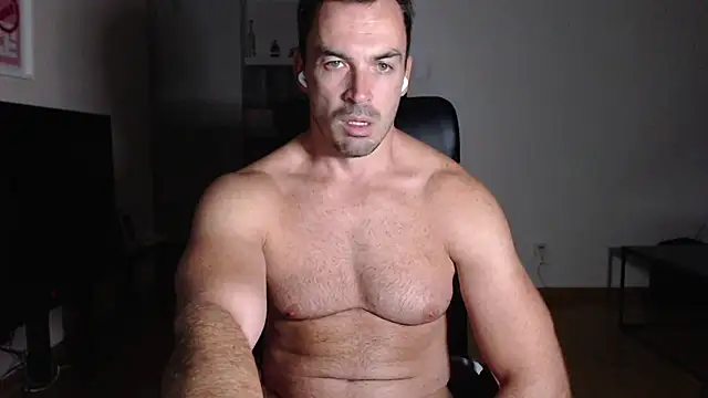 Snapshot of Hammer_Top chatting on 09-25-25, 08:01 Hammer Top online show from 09-25-25, 08:01