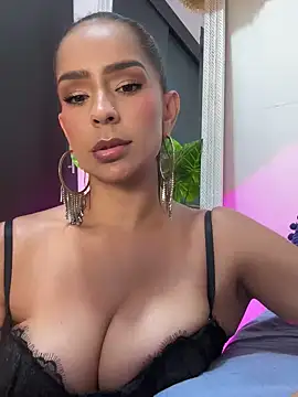 Mau White online show from 12-19-24, 10:53