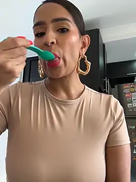 Mau White online show from 09-14-25, 09:25