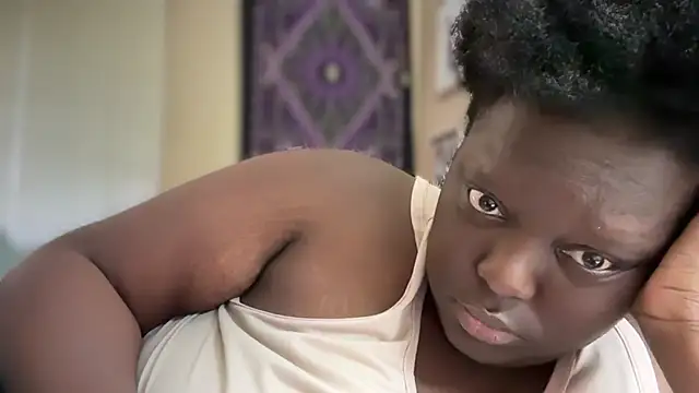 Snapshot of Yagurl__west chatting on 02-08-25, 05:29 Yagurl west online show from 02-08-25, 05:29