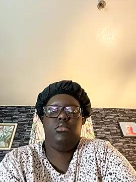 Yagurl  west online show from 11-24-25, 01:27