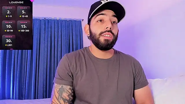 leo thewolf  online show from 10-20-25, 07:47