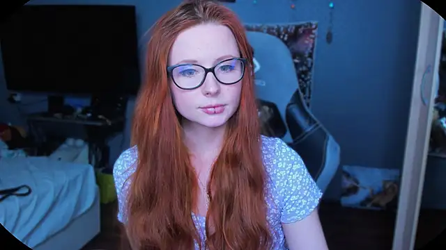 Snapshot of KlementinaBbG chatting on 02-27-25, 11:04 KlementinaBbG online show from 02-27-25, 11:04