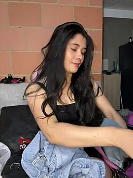 ambar-adaams online show from 08-01-26, 02:33