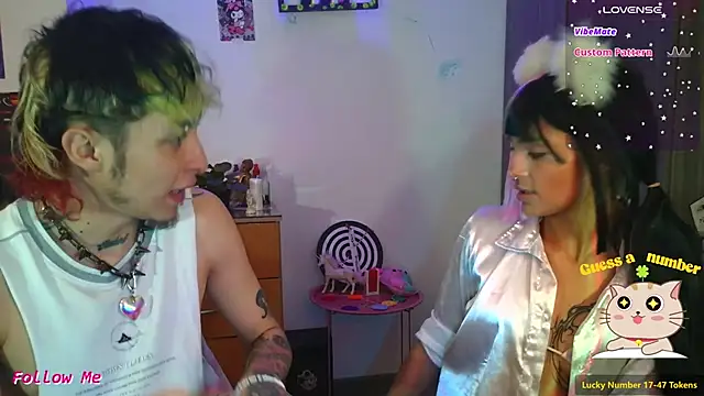 badeyes crazygoat online show from 11-15-25, 06:37