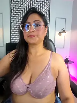 Amber gold  online show from 04-22-26, 11:39