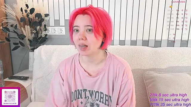   KawaiiYuki   online show from 11-10-25, 06:56