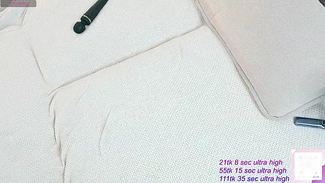   KawaiiYuki   online show from 06-19-26, 04:17