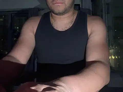 Snapshot of ThickDick_Daddy chatting on 07-14-26, 06:29 ThickDick Daddy online show from 07-14-26, 06:29