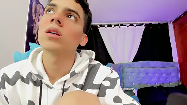 Snapshot of jake_and_joaquin chatting on 12-04-24, 01:03 jake and joaquin online show from 12-04-24, 01:03