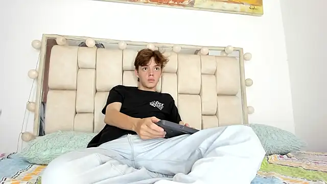 daniel hot03 online show from 10-20-25, 08:53