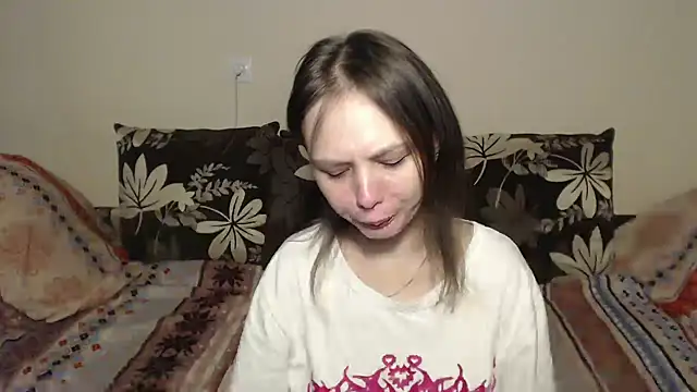 Snapshot of Nika_Shiny chatting on 02-08-25, 06:33 Nika Shiny online show from 02-08-25, 06:33