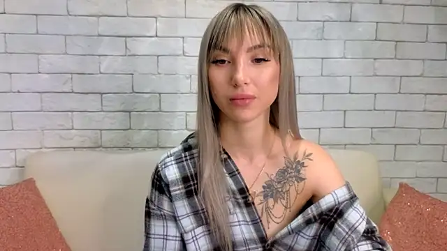 MiaMinx online show from 02-10-25, 01:46