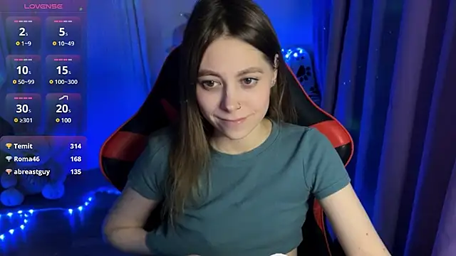 Snapshot of Natural_babe666 chatting on 03-01-25, 11:37 Natural babe666 online show from 03-01-25, 11:37