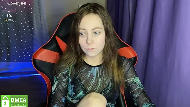 Snapshot of Natural_babe666 chatting on 12-04-25, 09:51 Natural babe666 online show from 12-04-25, 09:51