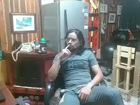 Snapshot of Dr_Pocholate84 chatting on 01-15-25, 05:19 Dr Pocholate84 online show from 01-15-25, 05:19