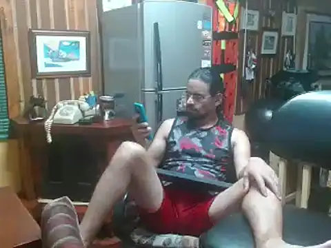 Snapshot of Dr_Pocholate84 chatting on 01-24-25, 04:37 Dr Pocholate84 online show from 01-24-25, 04:37