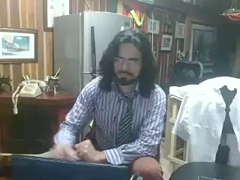 Snapshot of Dr_Pocholate84 chatting on 02-20-25, 05:33 Dr Pocholate84 online show from 02-20-25, 05:33