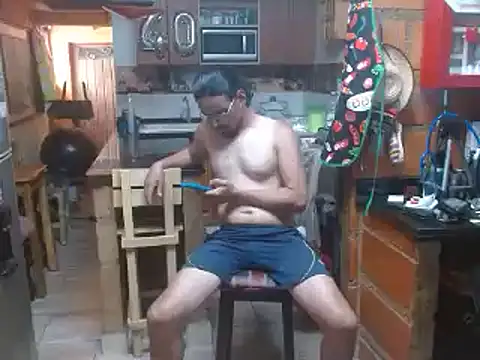 Snapshot of Dr_Pocholate84 chatting on 03-13-25, 07:06 Dr Pocholate84 online show from 03-13-25, 07:06