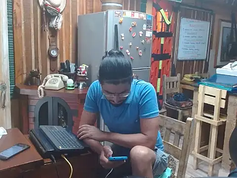 Snapshot of Dr_Pocholate84 chatting on 10-08-25, 04:37 Dr Pocholate84 online show from 10-08-25, 04:37