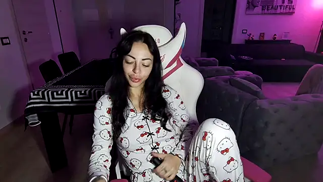 Chloe Ricci online show from 11-21-25, 04:44