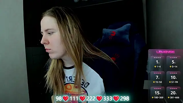 Olivia Munk online show from 03-12-26, 03:56