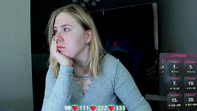 Olivia Munk online show from 06-21-26, 04:04