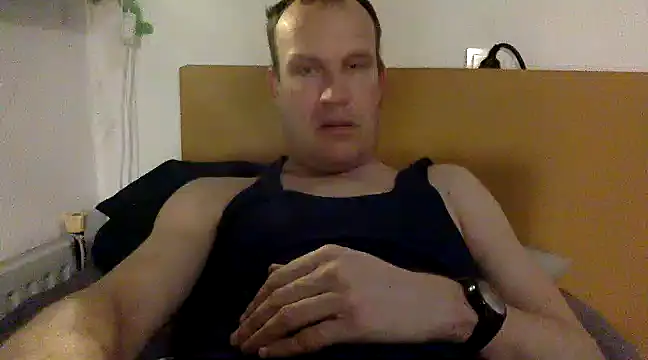 dlvis12 online show from 03-18-25, 07:42