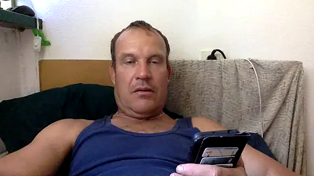 dlvis12 online show from 08-05-26, 04:21