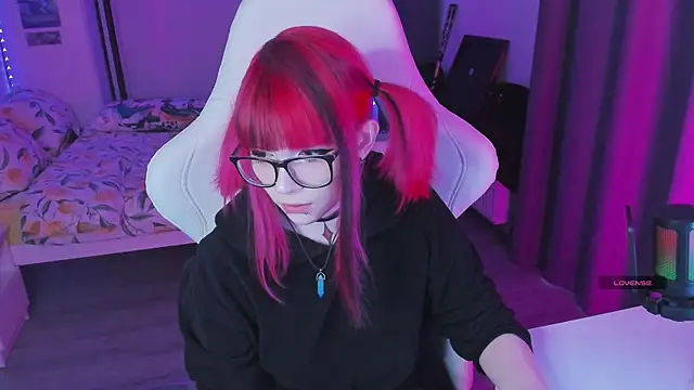 Snapshot of Yumi_Youkai chatting on 09-15-25, 03:39 Yumi Youkai online show from 09-15-25, 03:39