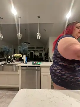 Snapshot of bbwredhead chatting on 05-07-26, 02:28 bbwredhead online show from 05-07-26, 02:28