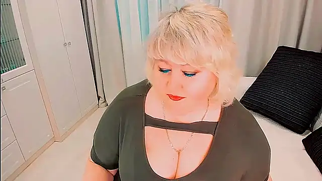 BIGTITSBBW online show from 04-19-26, 04:17